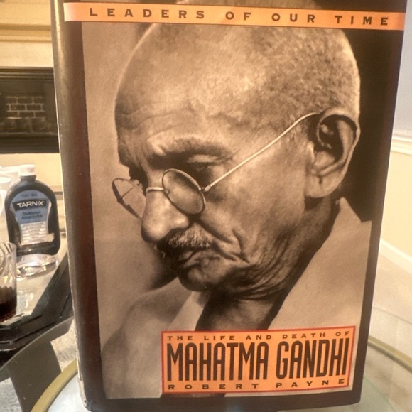 Vintage “The Life and Death of Mahatma Gandhi” by Robert Payne - Picture 1 of 6